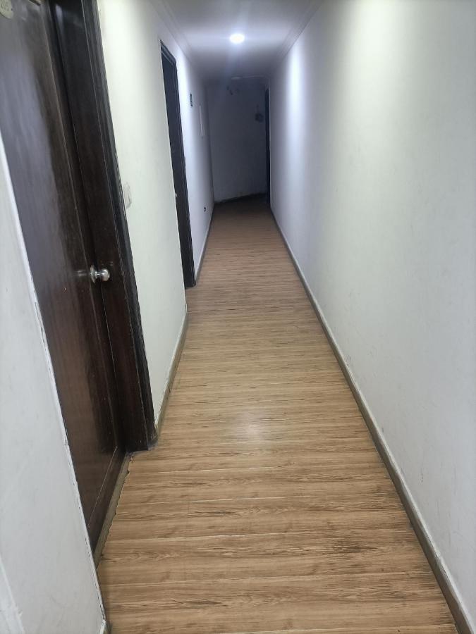 Hotel Star Light Нью-Дели Экстерьер фото