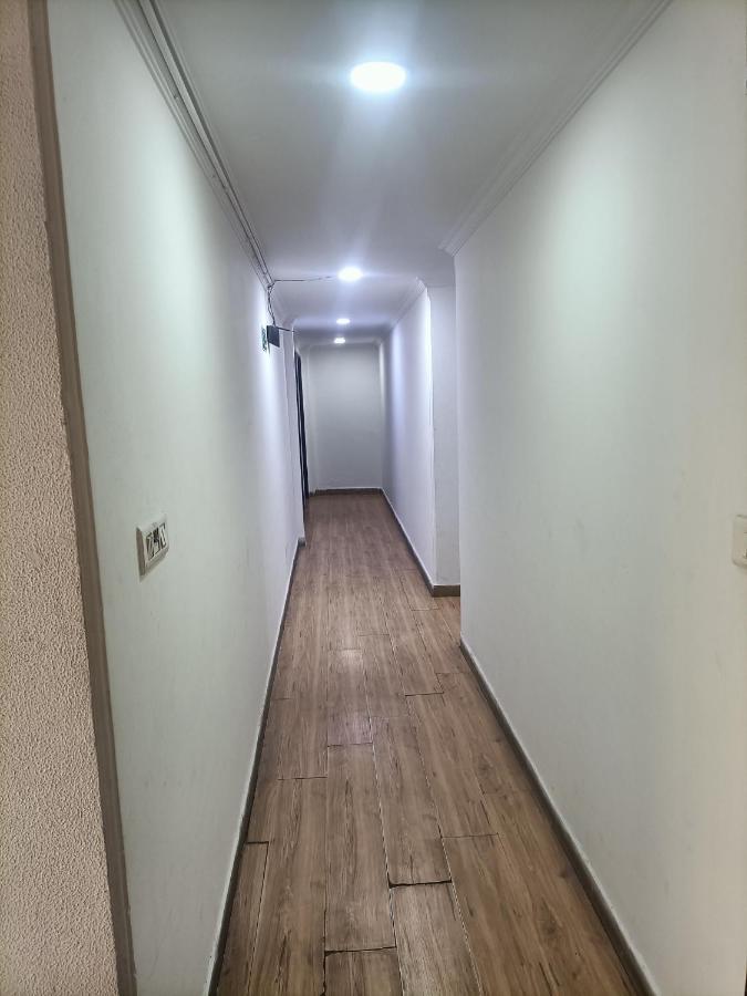 Hotel Star Light Нью-Дели Экстерьер фото