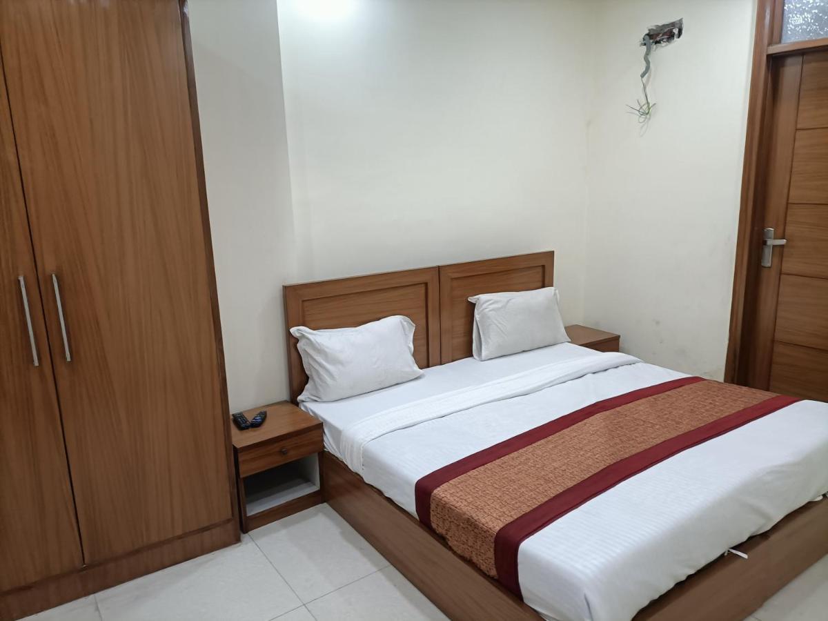 Hotel Star Light Нью-Дели Экстерьер фото